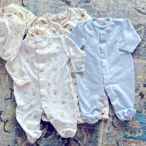 Kissy Kissy set of 3 plus 2 caps